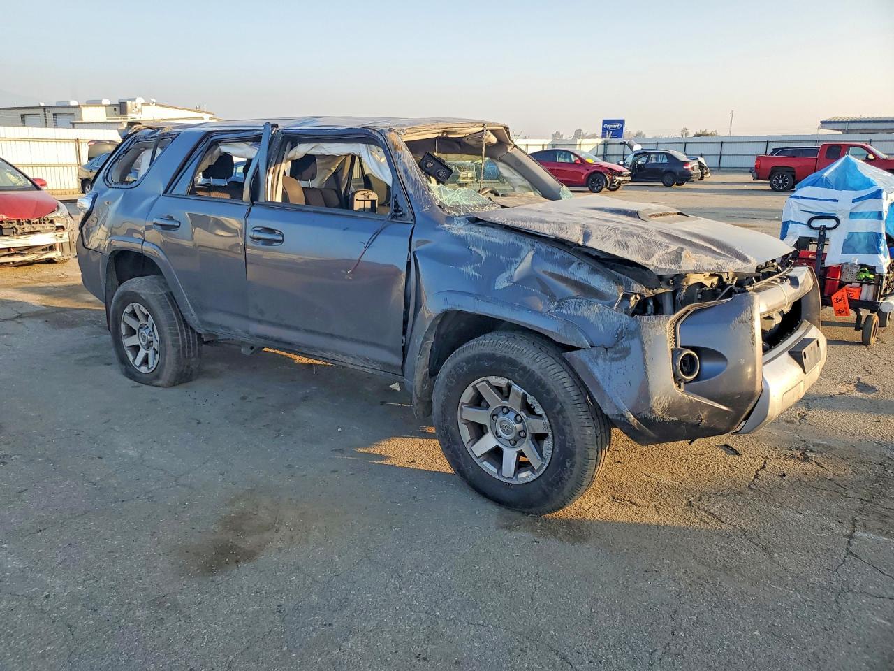 2015 Toyota 4Runner Sr5/Sr5 Premium - Image 4