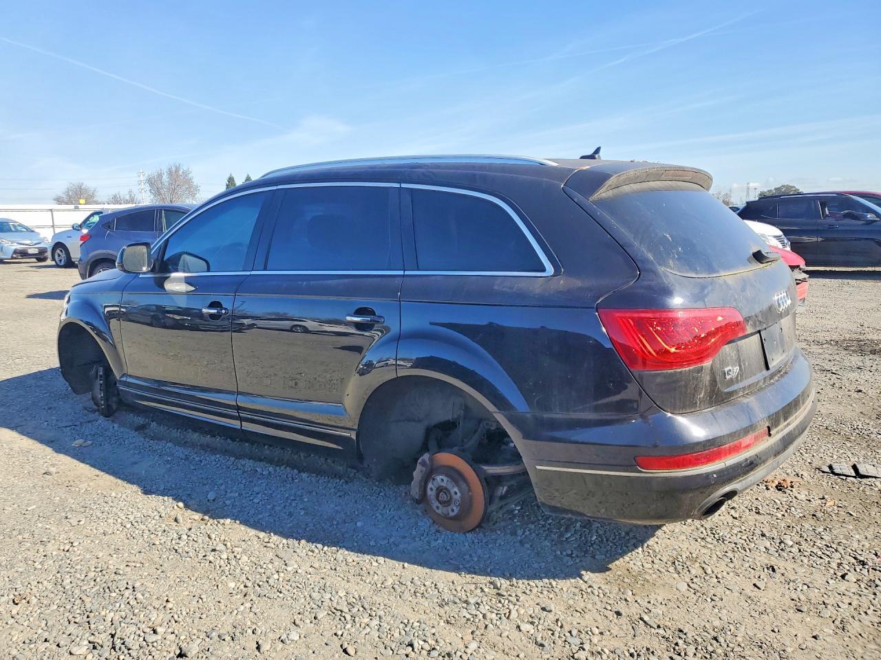 2011 Audi Q7 Premium Plus - Фото 2