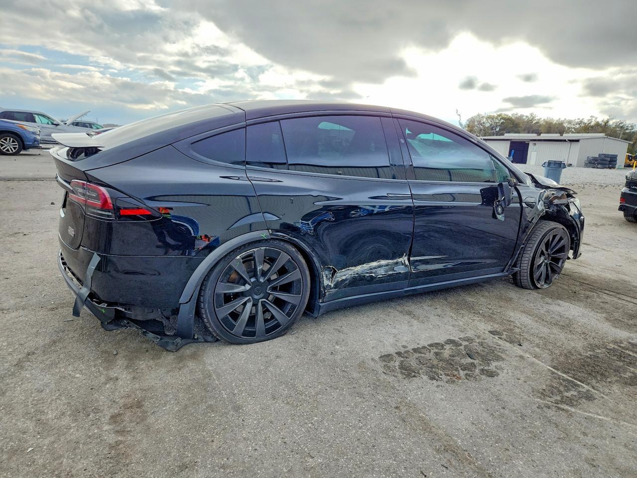 2022 Tesla Model X - Image 3