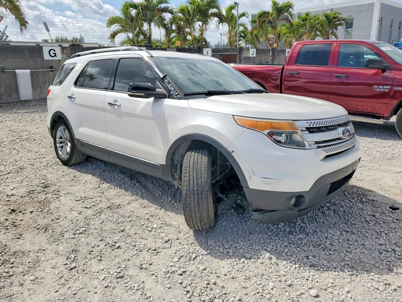 2013 Ford Explorer Xlt - Image 4