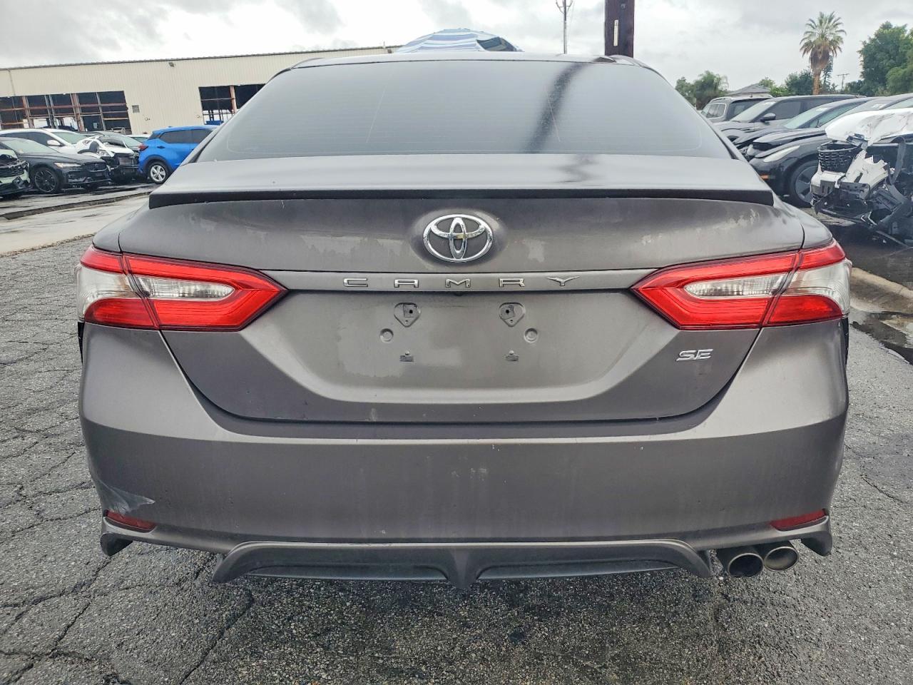 2018 Toyota Camry Se - Фото 6