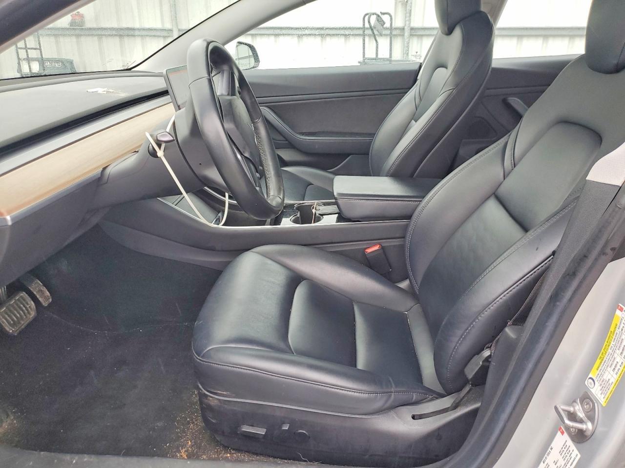 2018 Tesla Model 3 - Image 7