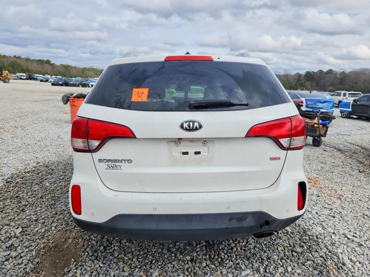 2015 Kia Sorento Lx - Image 6