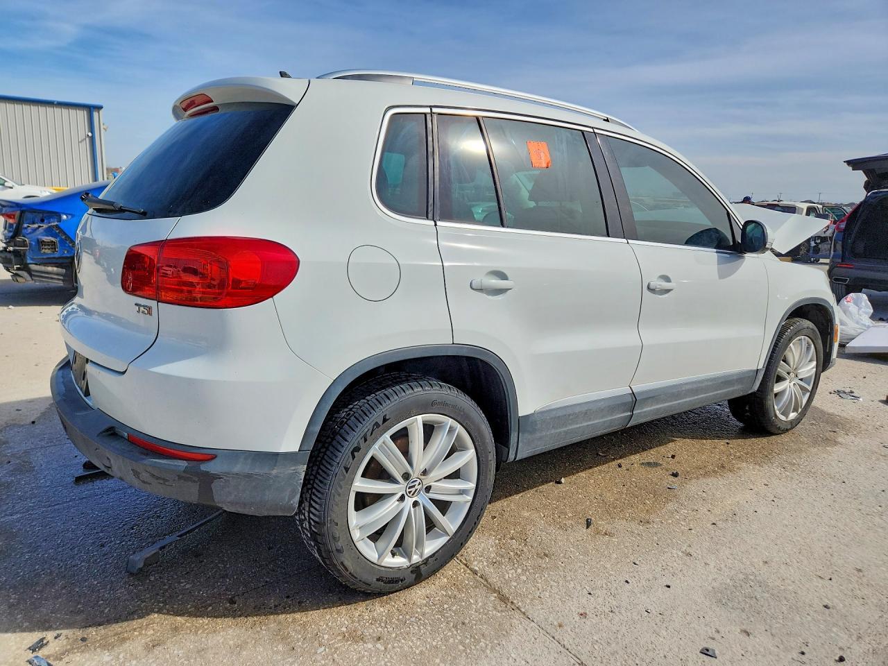 2016 Volkswagen Tiguan S - Фото 3