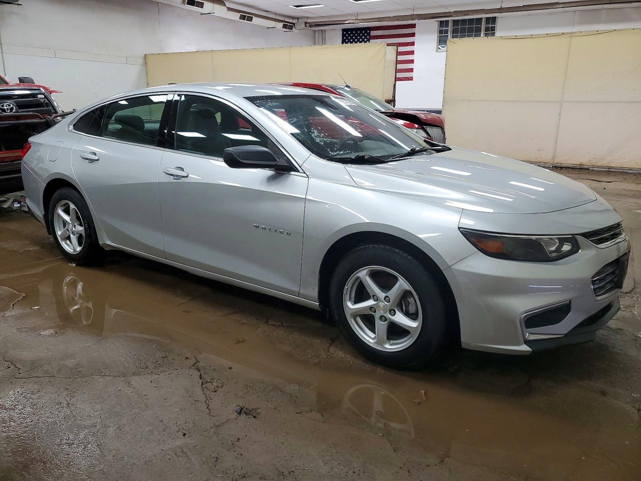 2018 Chevrolet Malibu Ls - Image 4