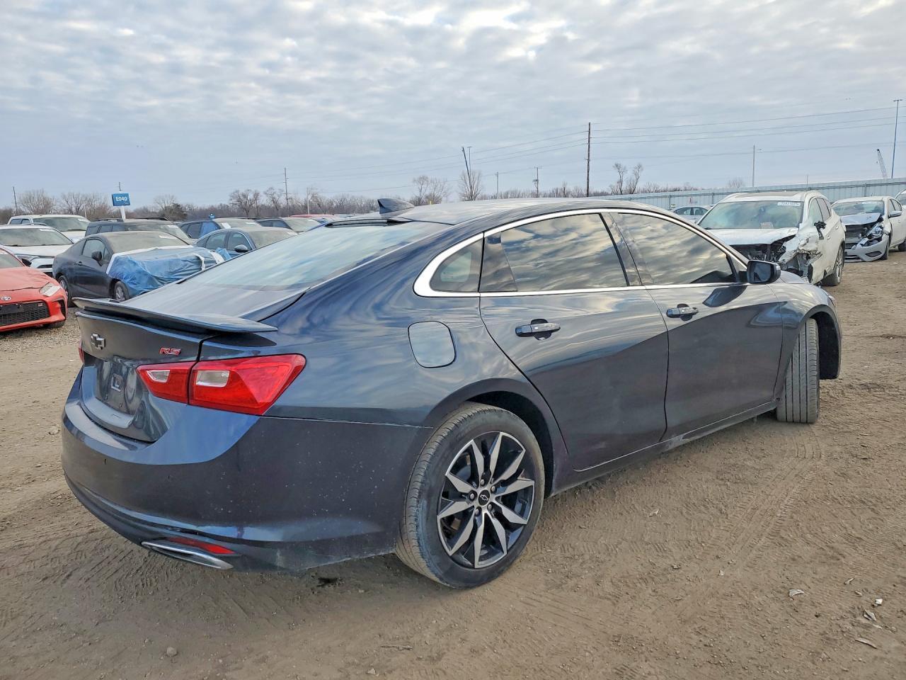 2021 Chevrolet Malibu Rs - Фото 3