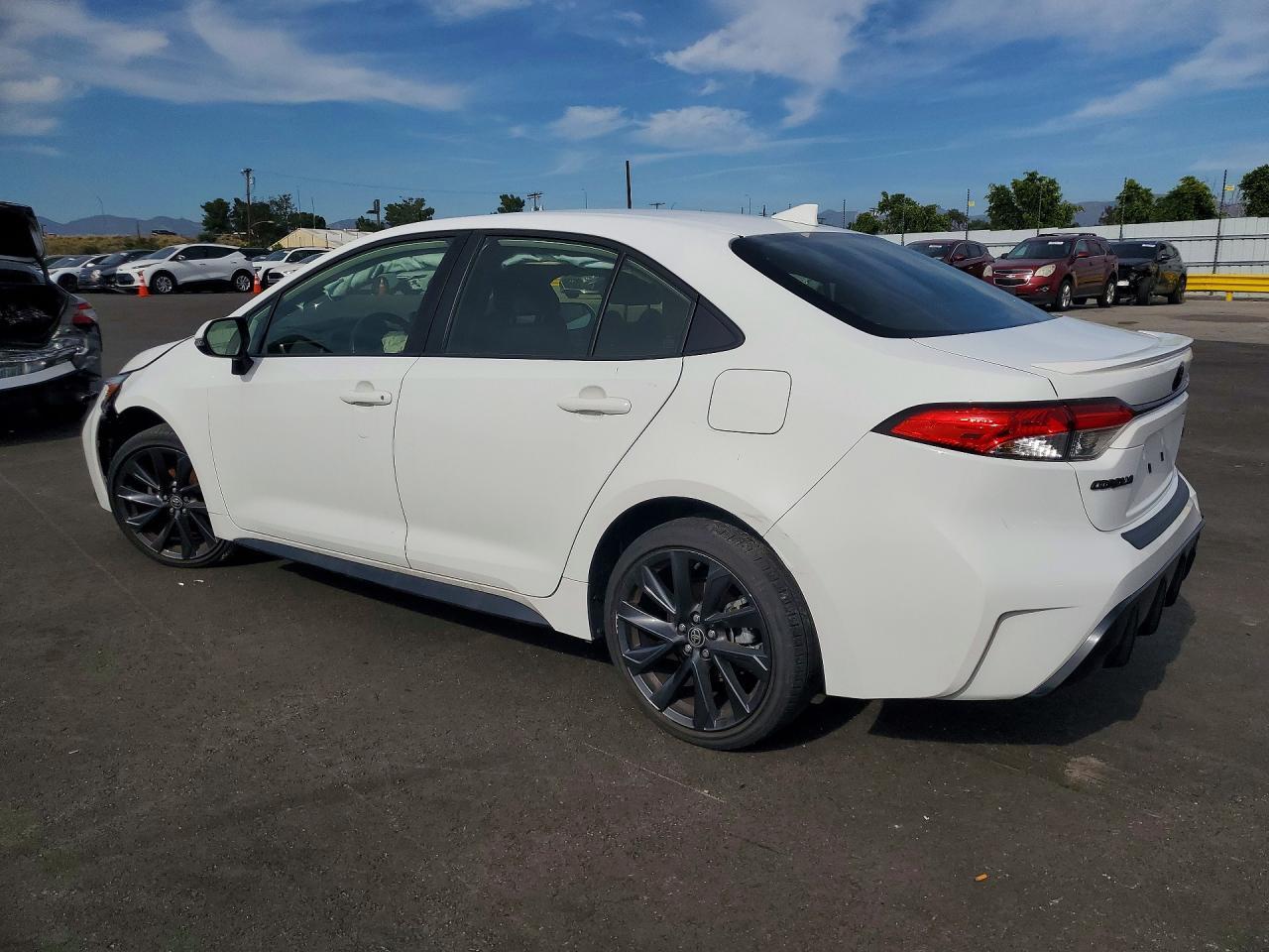 2023 Toyota Corolla Se - Image 2