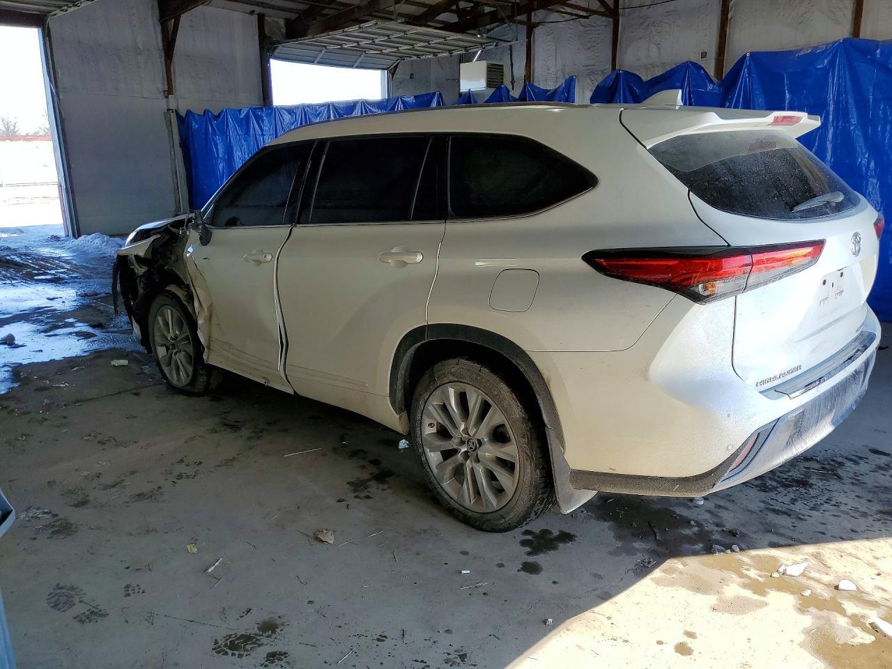 2020 Toyota Highlander Limited - Фото 2