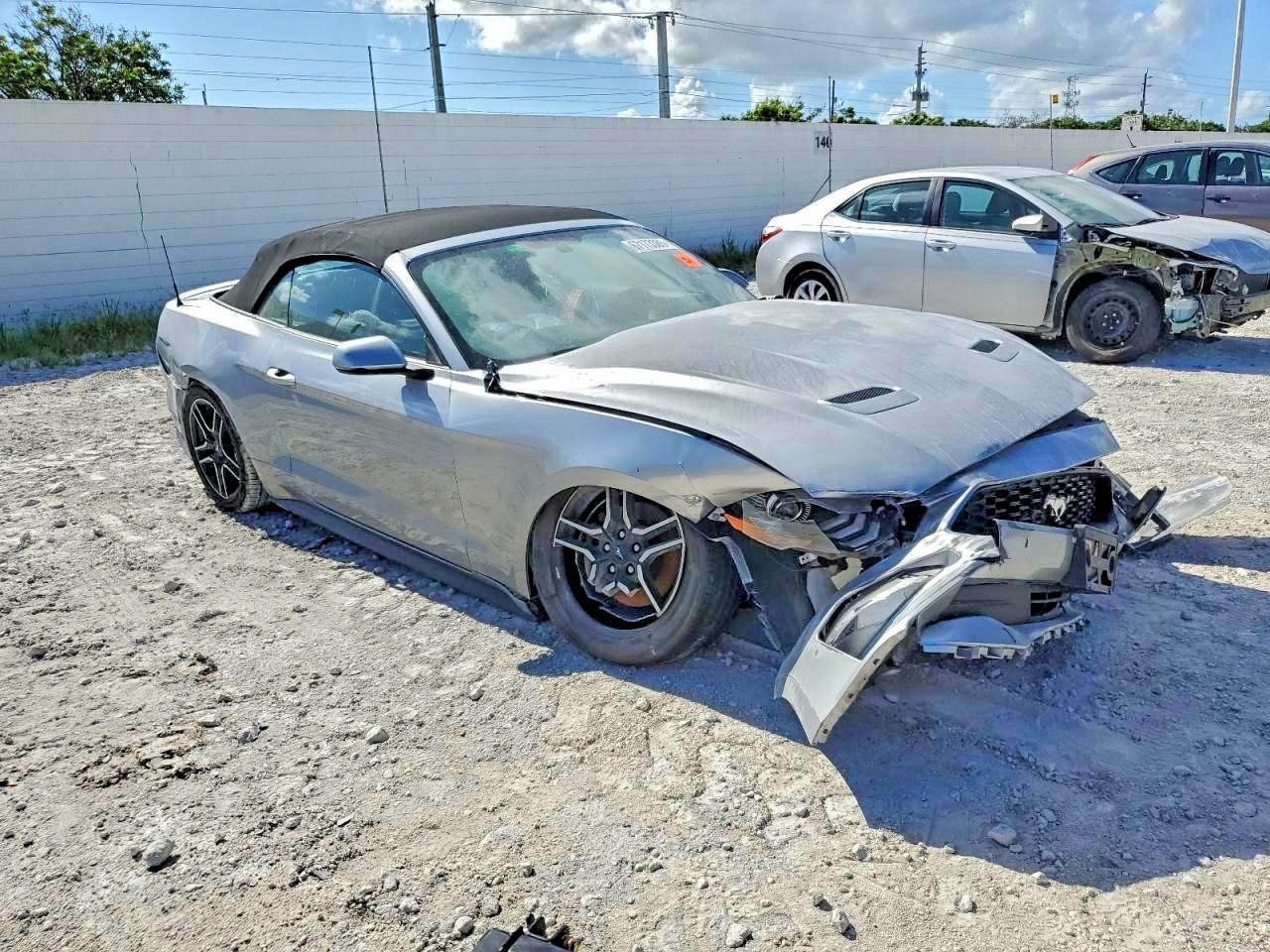 2020 Ford Mustang - Image 4