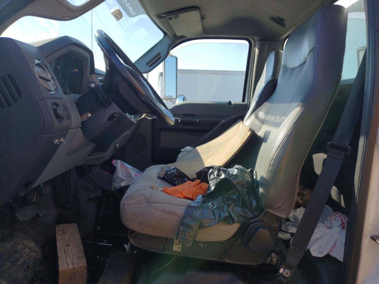 2015 Ford F650 Super Duty Box Truck - Фото 7