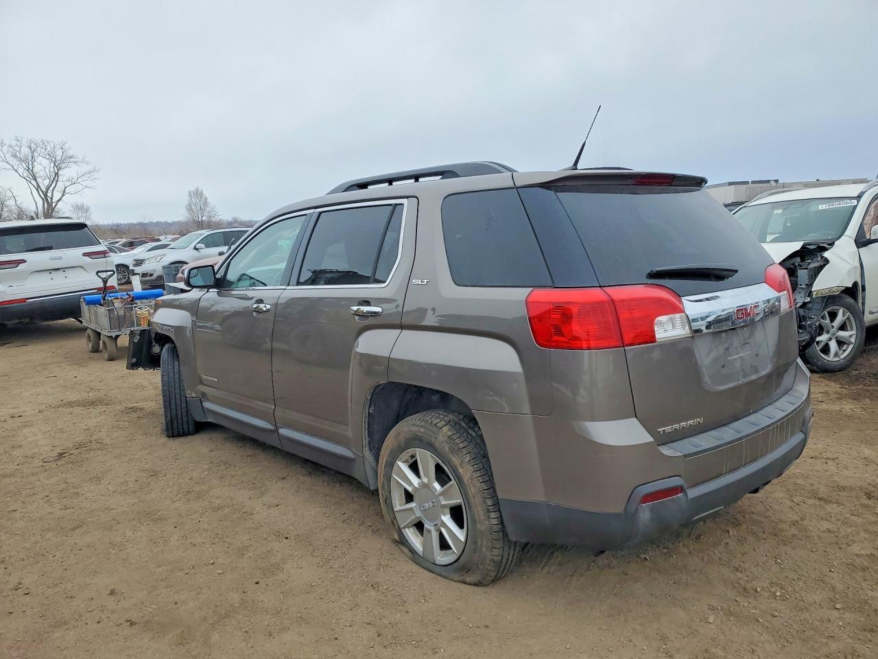 2012 GMC Terrain Slt - Image 2