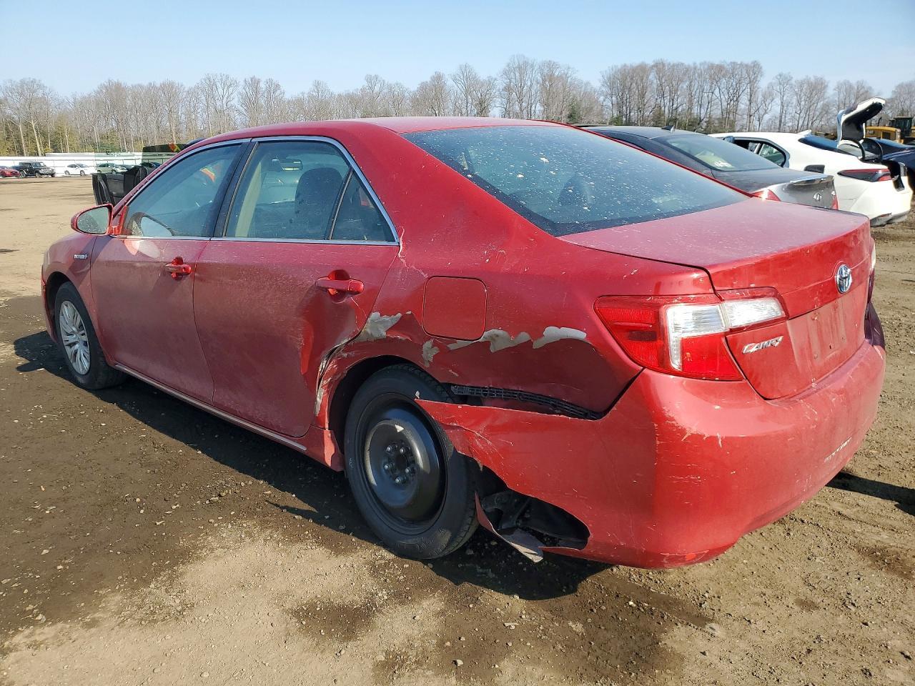 2014 Toyota Camry - Image 2