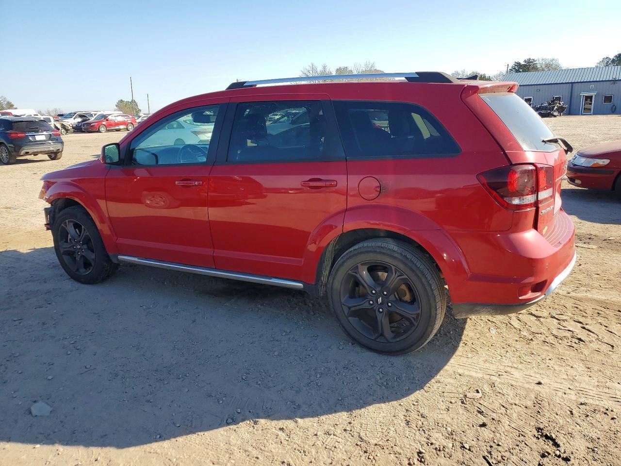 2020 Dodge Journey Crossroad - Фото 2