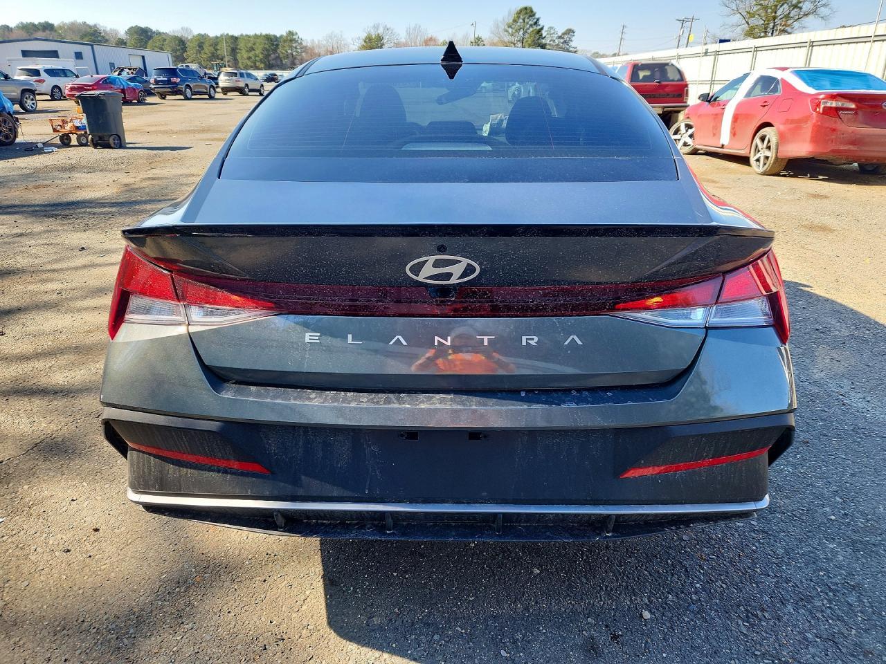 2025 Hyundai Elantra Sel Sport - Фото 6