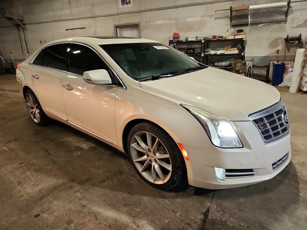 2013 Cadillac Xts Premium Collection - Image 4