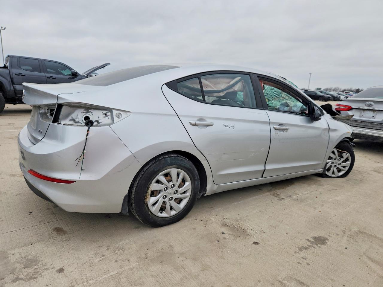 2018 Hyundai Elantra Se - Фото 3