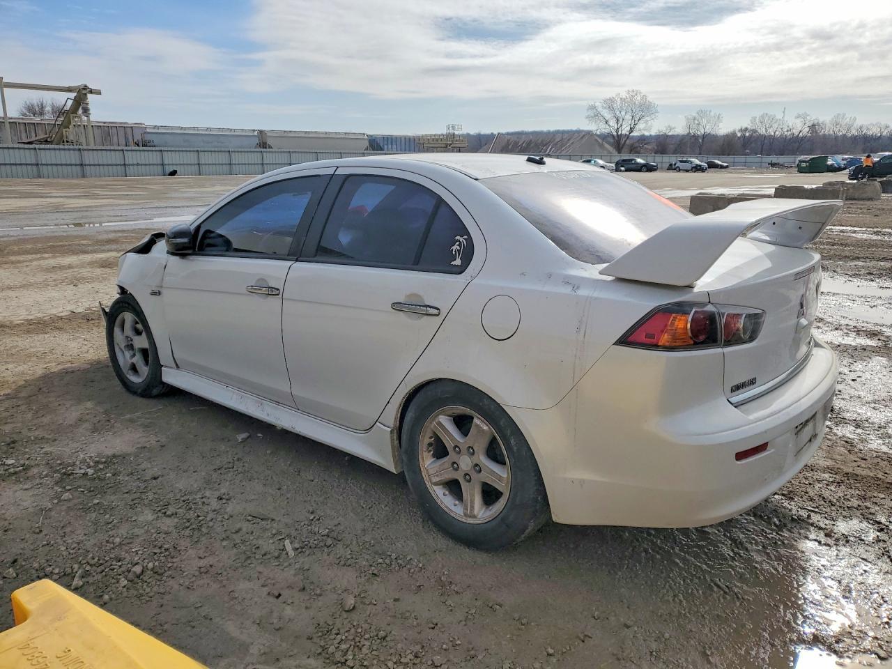 2016 Mitsubishi Lancer Es - Image 2