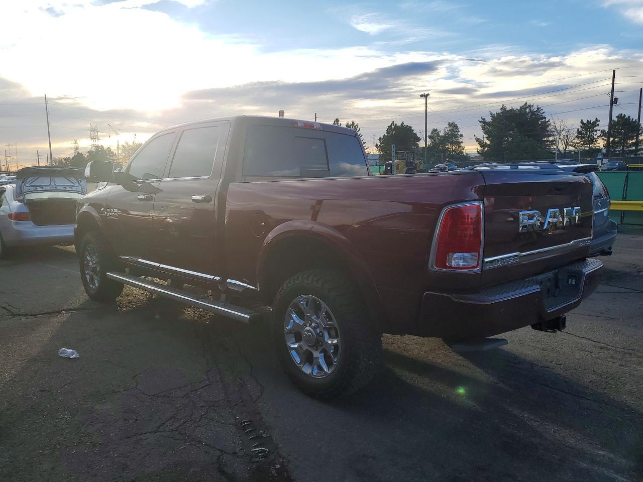 2016 Ram 3500 Longhorn - Фото 2