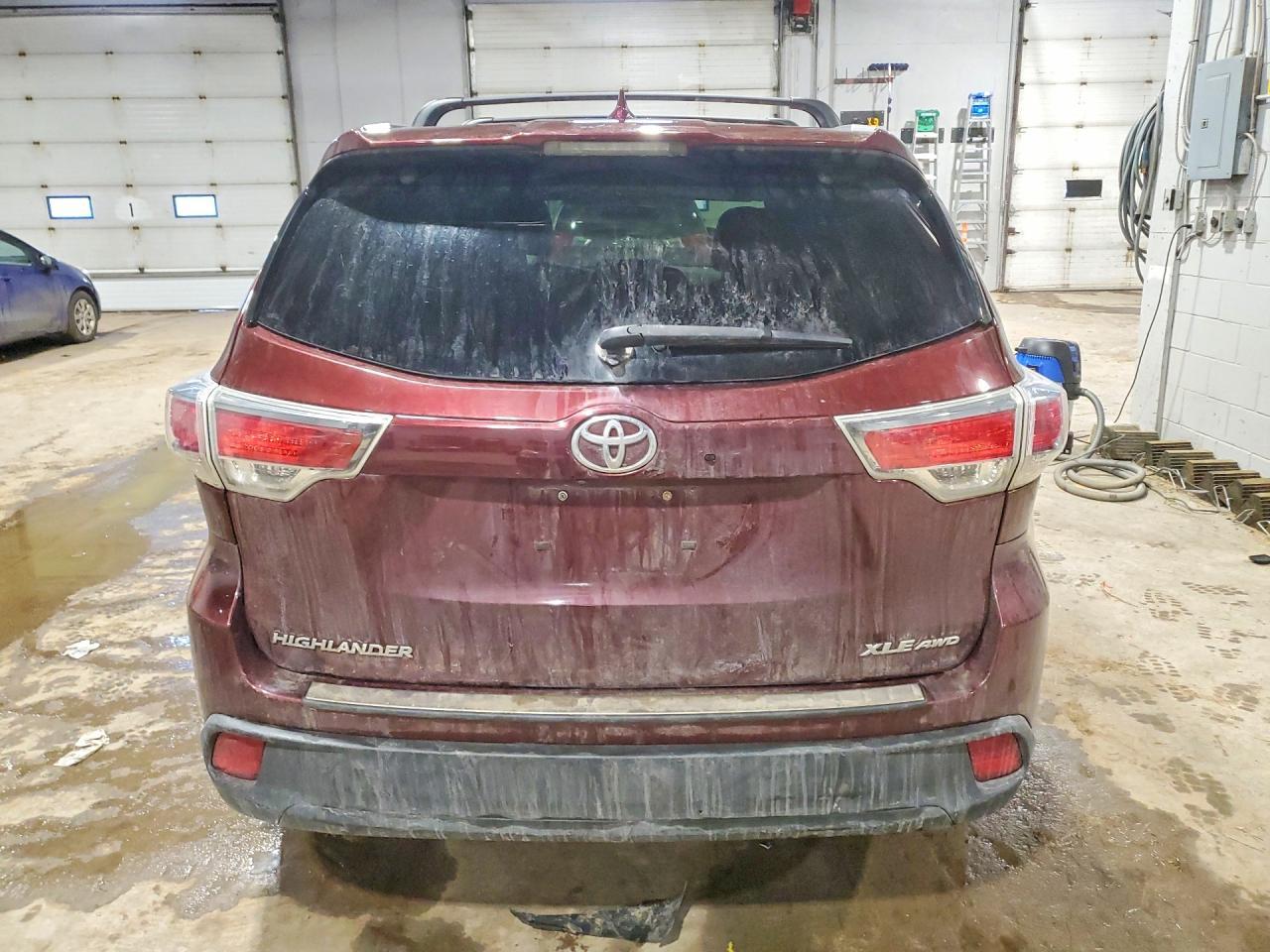 2016 Toyota Highlander Xle - Фото 6