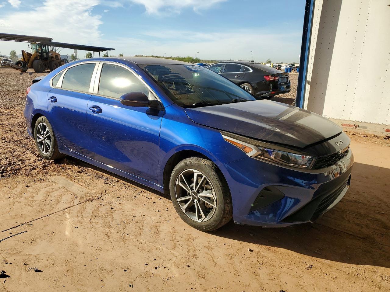 2023 Kia Forte Lx - Image 4