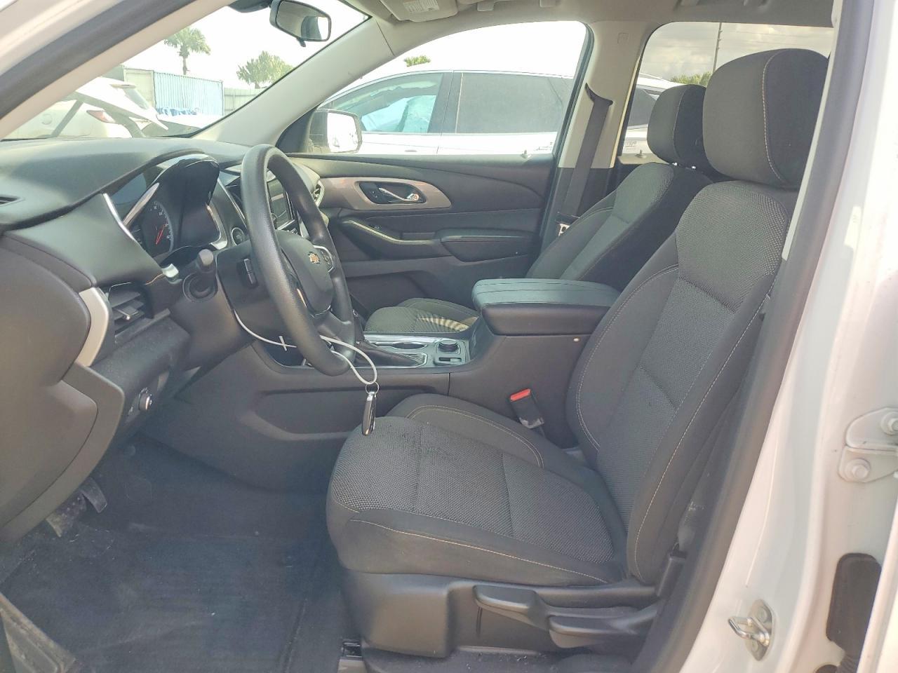 2018 Chevrolet Traverse Ls - Image 7