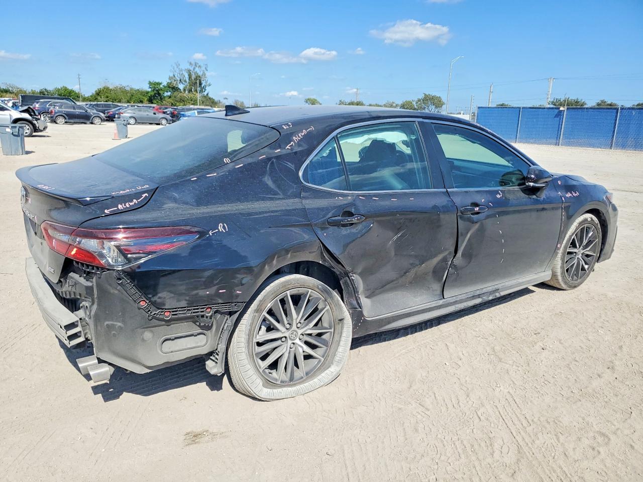 2024 Toyota Camry Se Night Shade - Фото 3