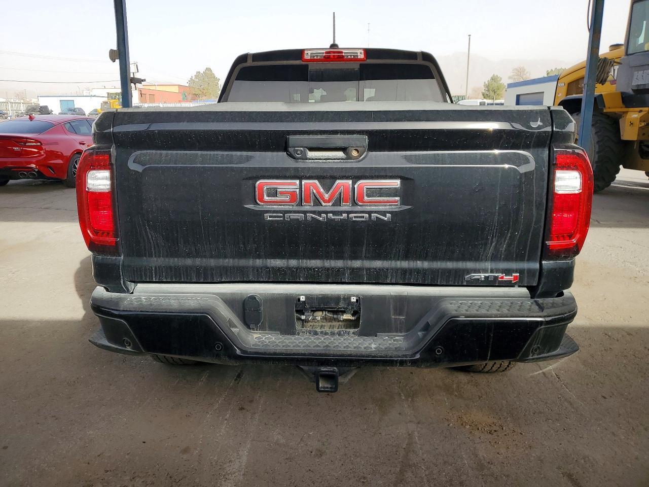 2025 GMC Canyon At4 - Image 6