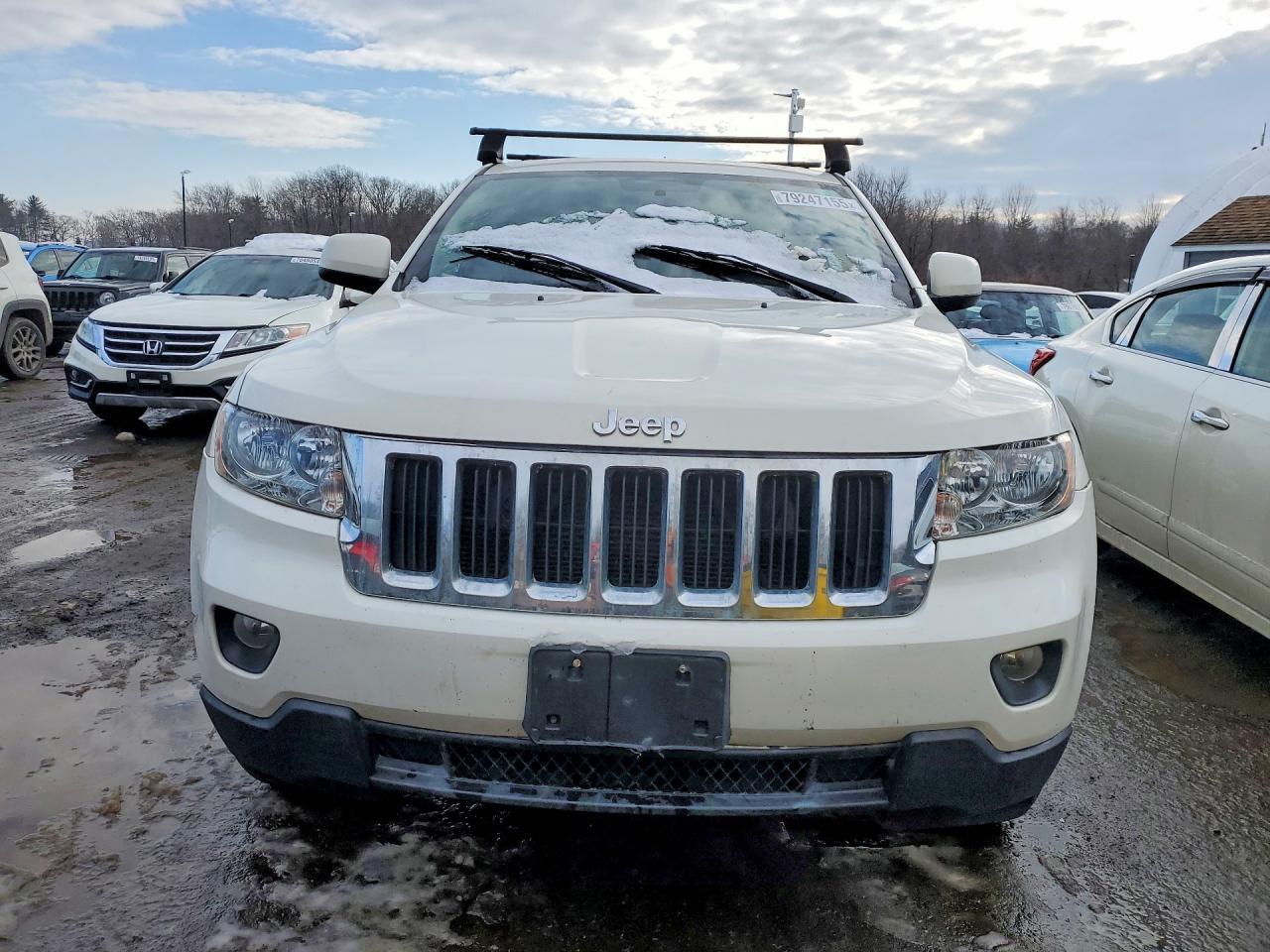 2012 Jeep Grand Cherokee Laredo - Image 5