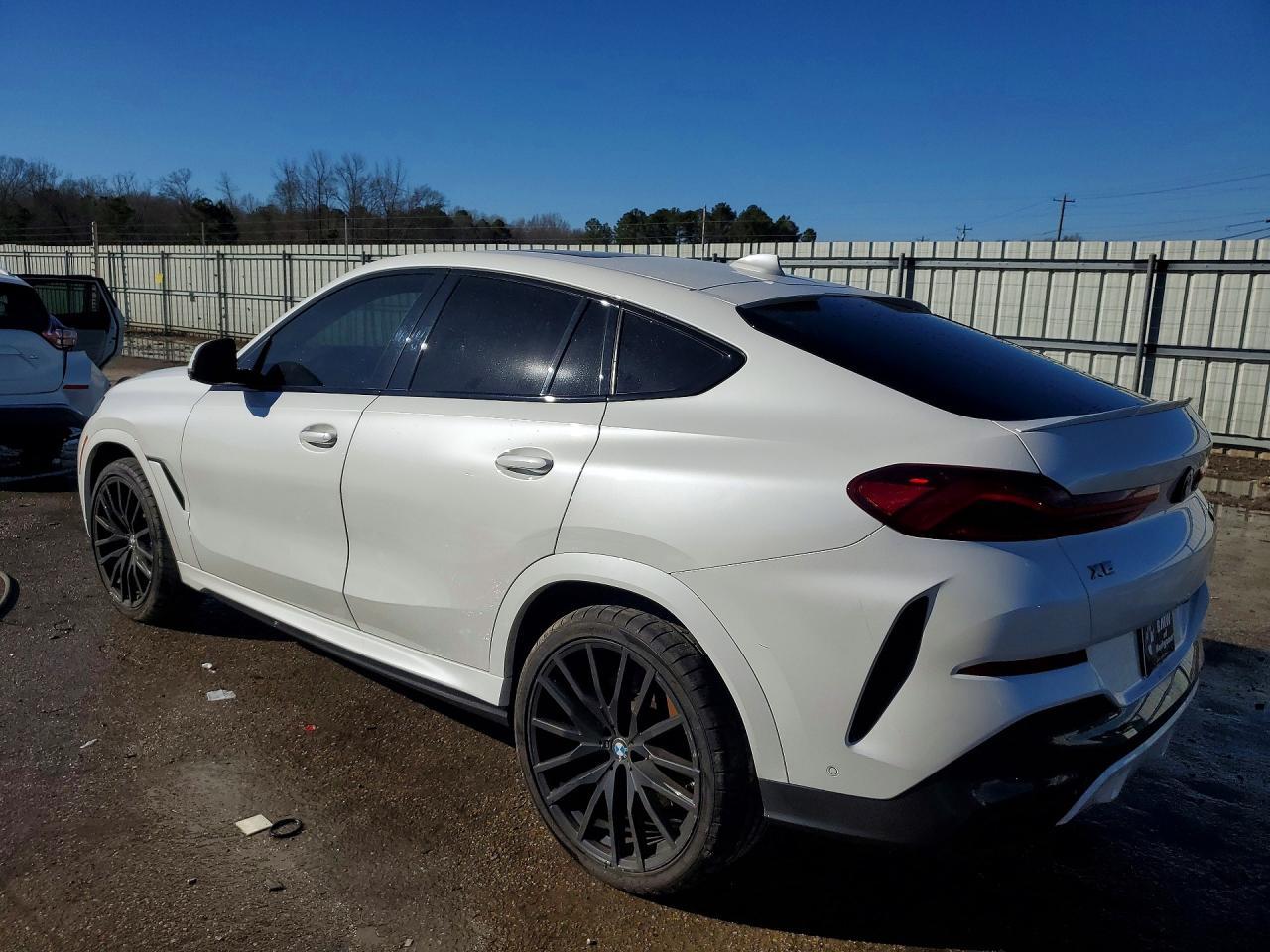2022 BMW X6 M50I - Image 2