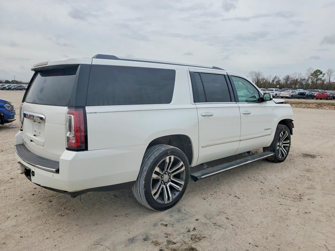 2018 GMC Yukon Xl Denali - Фото 3