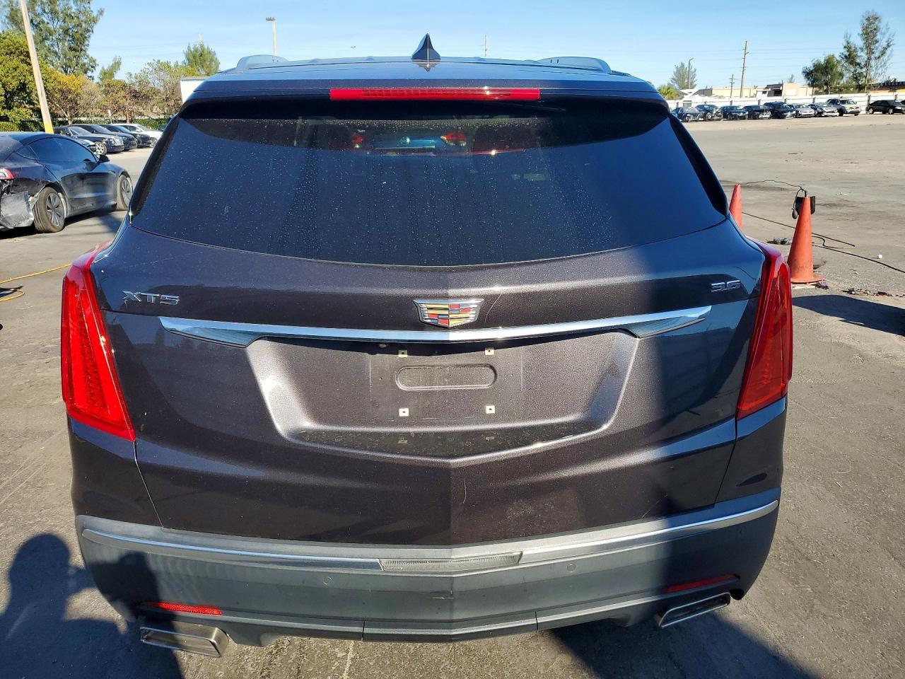 2018 Cadillac Xt5 - Image 6