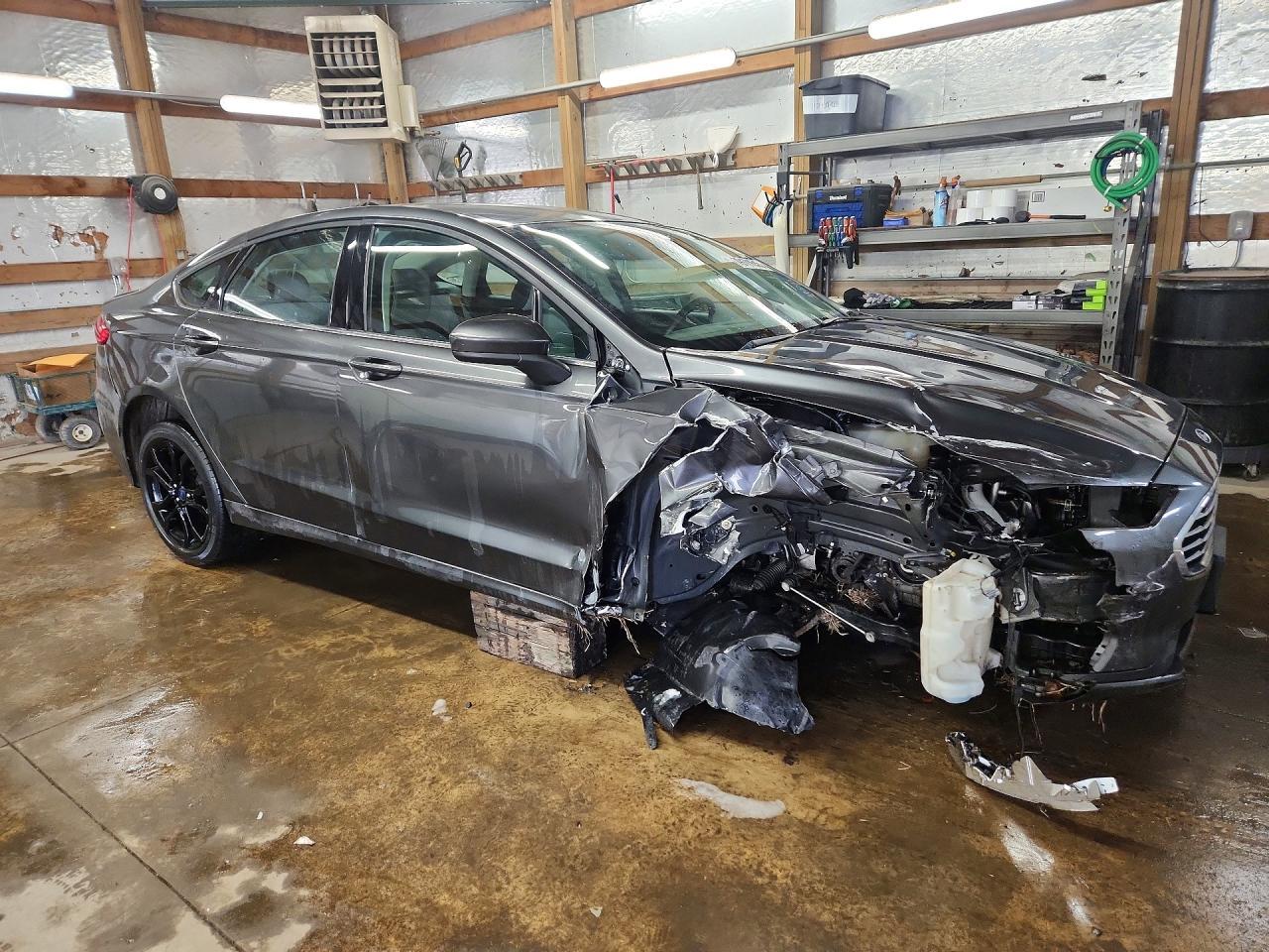 2020 Ford Fusion Se - Фото 4