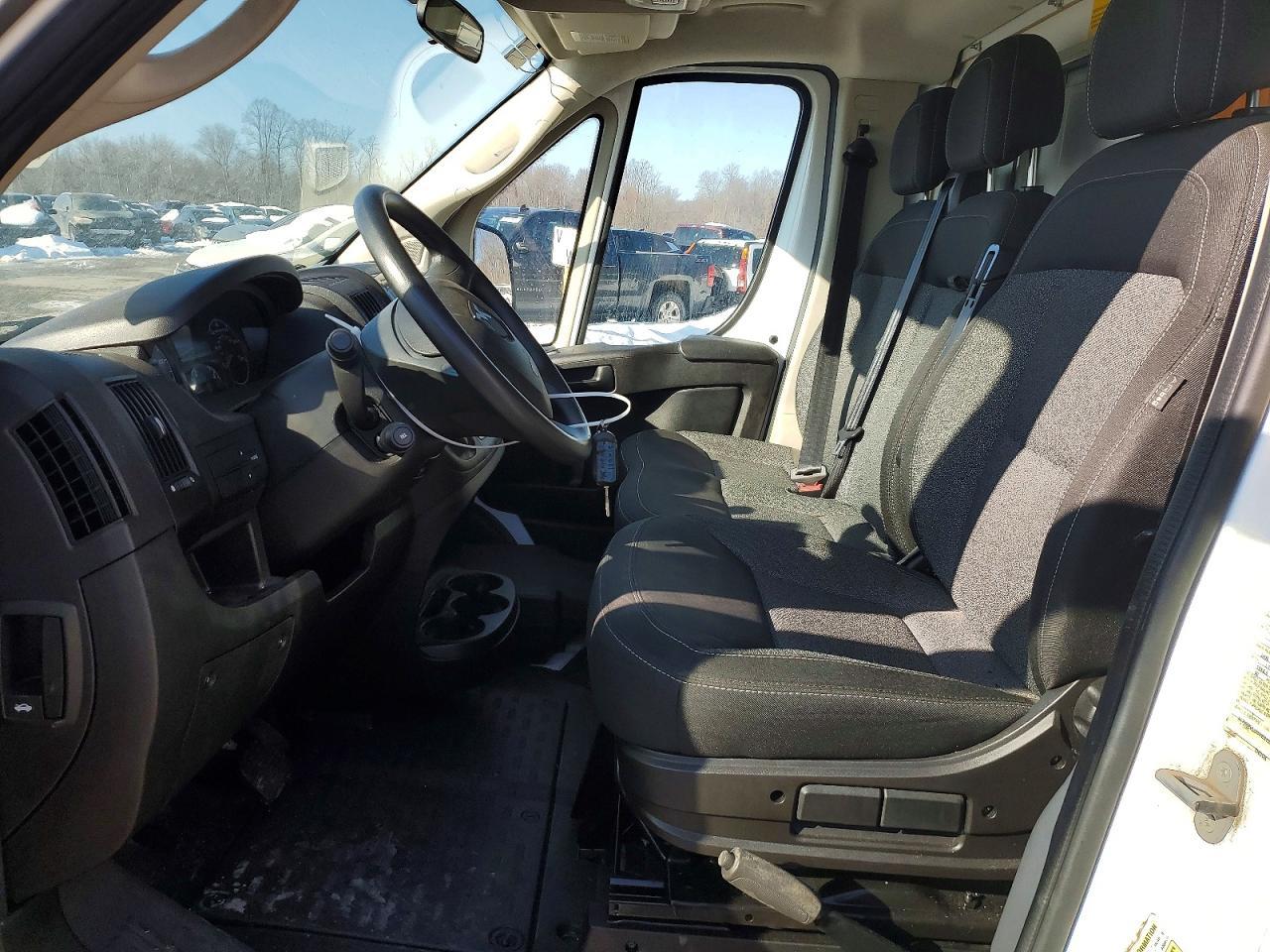 2019 Ram Promaster 3500 Box Truck - Фото 7
