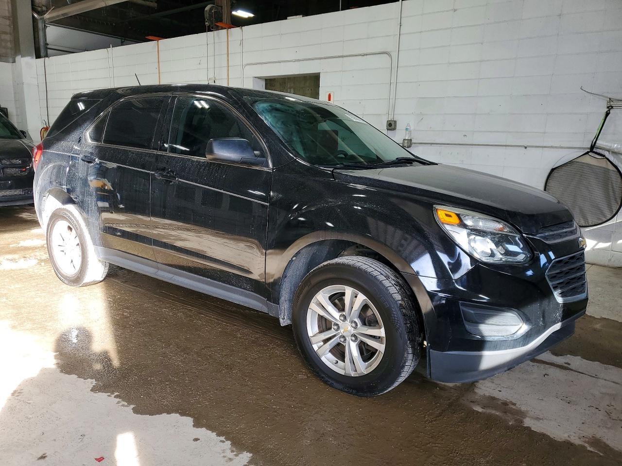 2016 Chevrolet Equinox Ls - Image 4