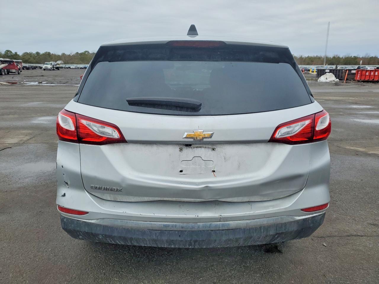 2018 Chevrolet Equinox Ls - Image 6