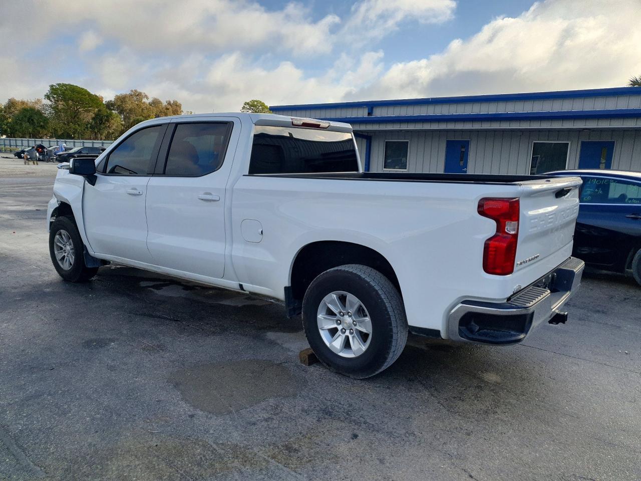 2023 Chevrolet Silverado K1500 Lt - Фото 2
