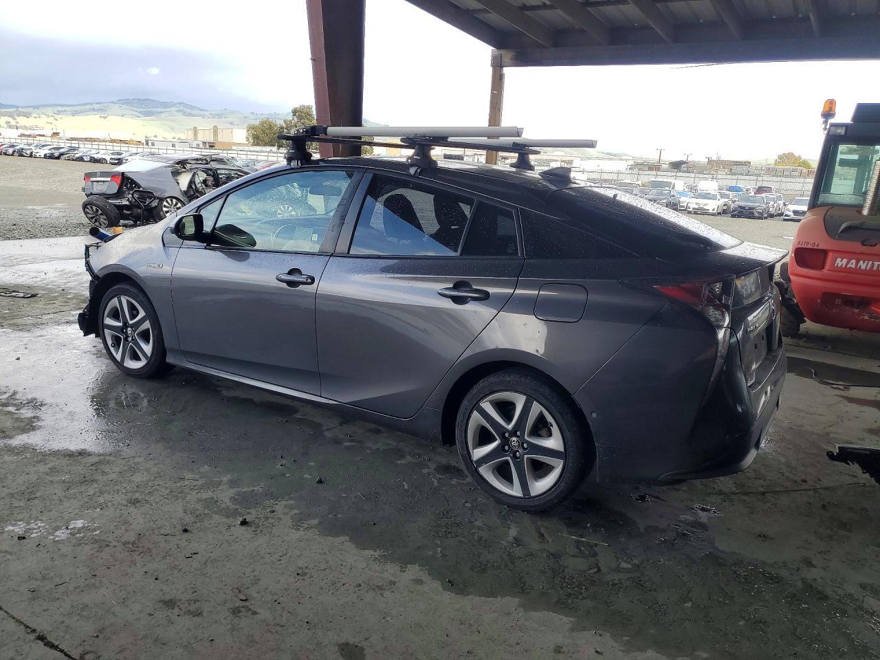 2018 Toyota Prius - Фото 2