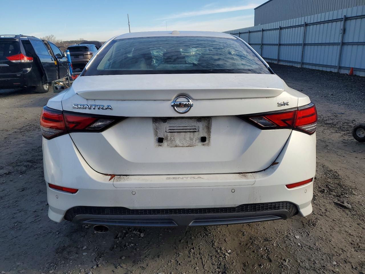 2021 Nissan Sentra Sr - Фото 6
