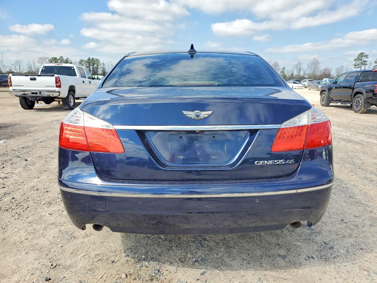 2011 Hyundai Genesis 4.6L - Фото 6