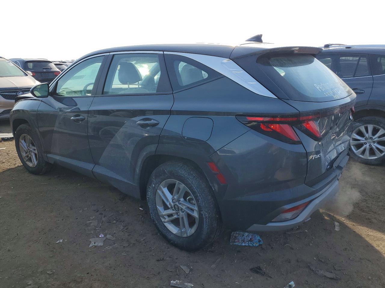 2025 Hyundai Tucson Se - Image 2