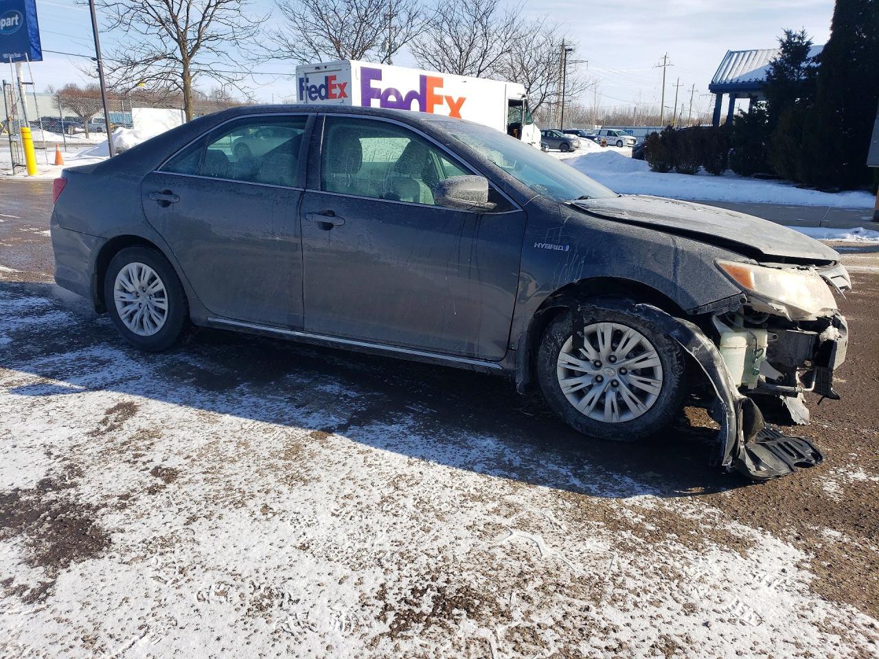 2013 Toyota Camry Le Hybrid 4Dr - Фото 4