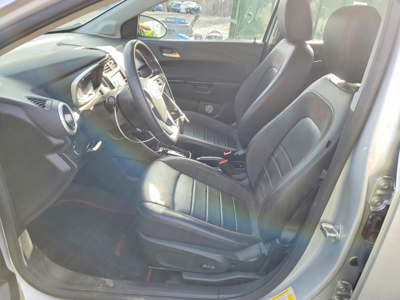 2020 Chevrolet Sonic Premier - Фото 7