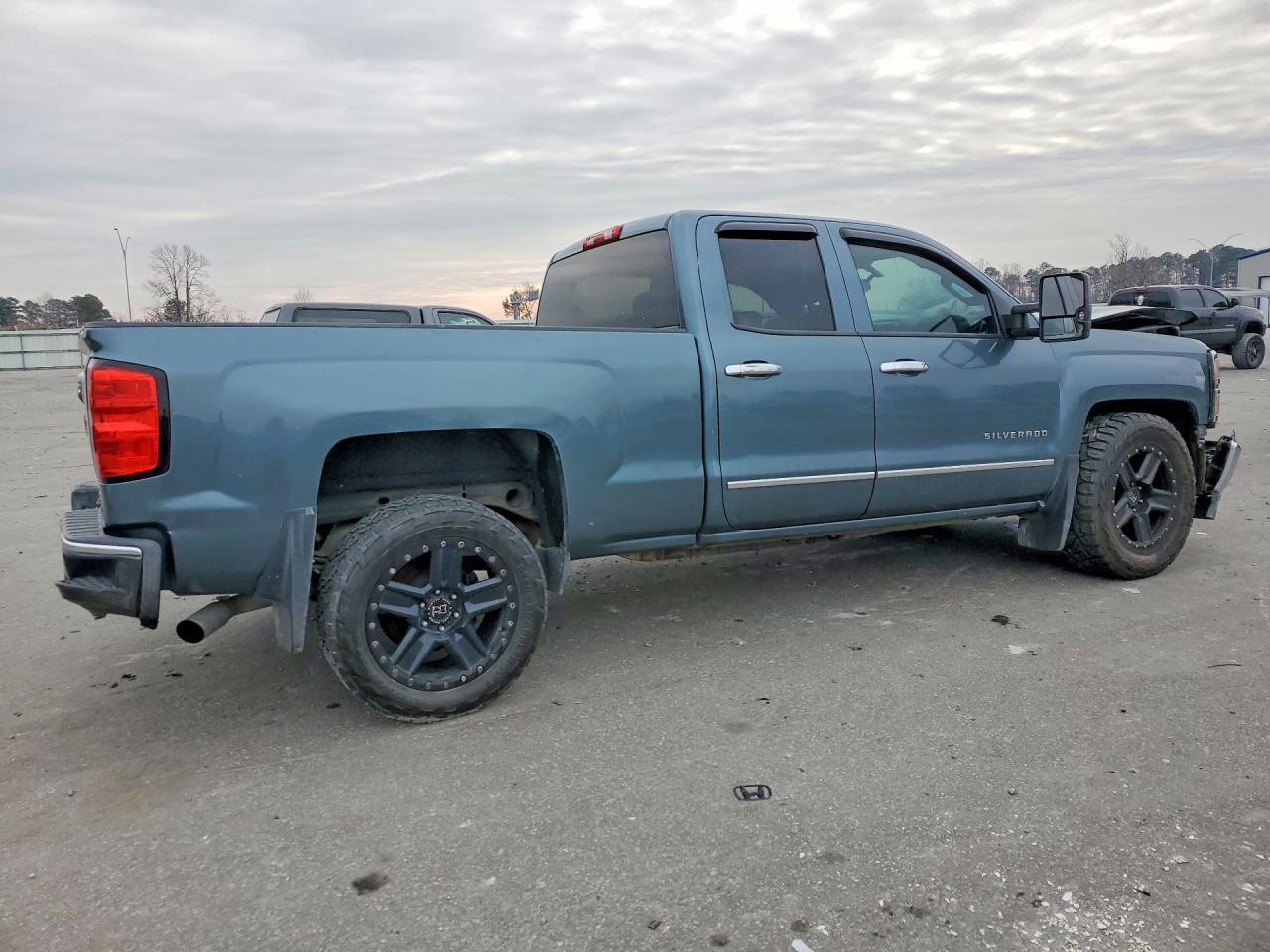 2014 Chevrolet Silverado C1500 Lt - Image 3