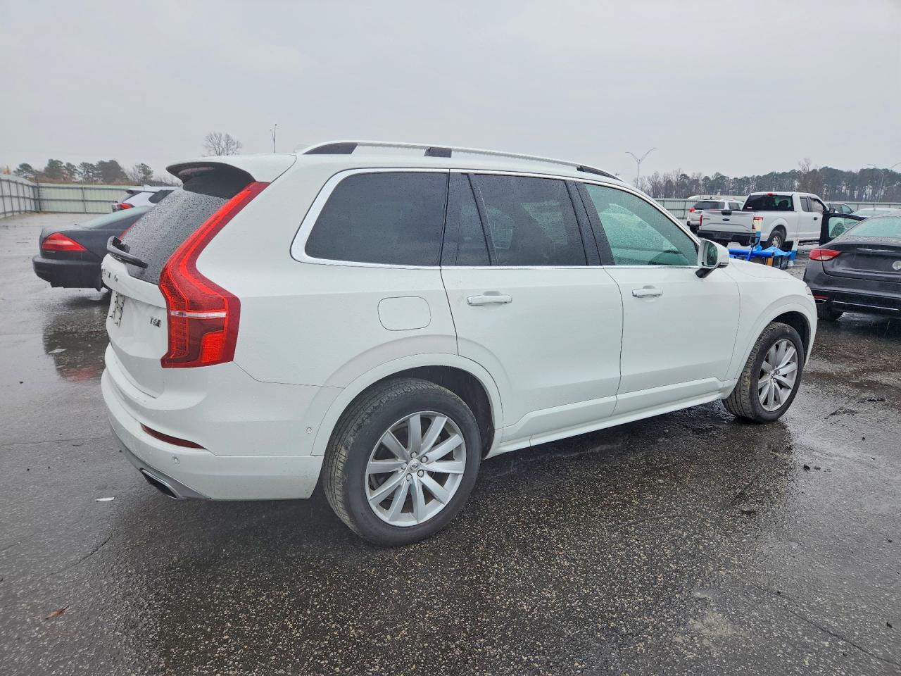 2019 Volvo Xc90 T6 Momentum - Фото 3