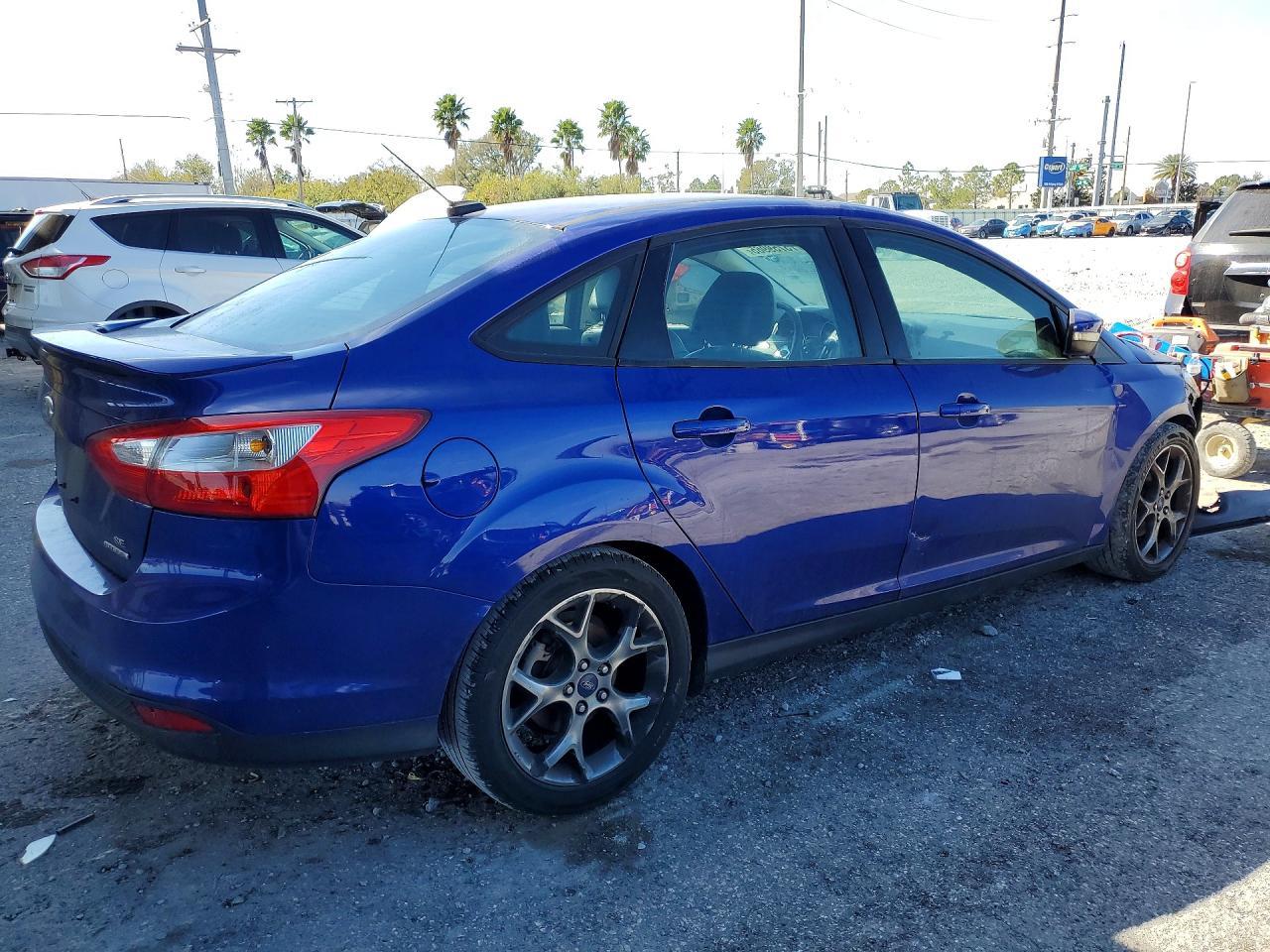2014 Ford Focus Se - Image 3
