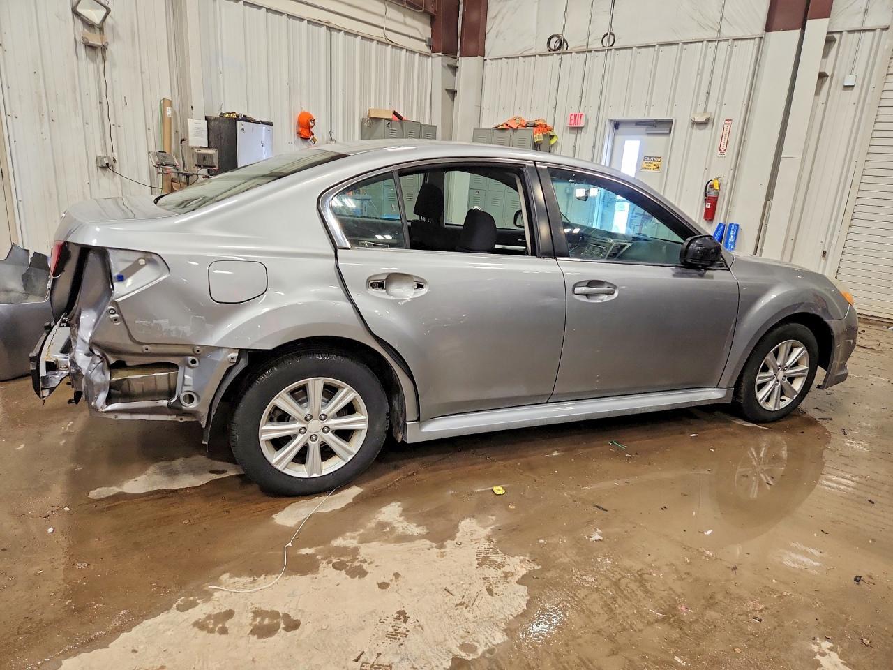 2011 Subaru Legacy 2.5I Premium - Image 3