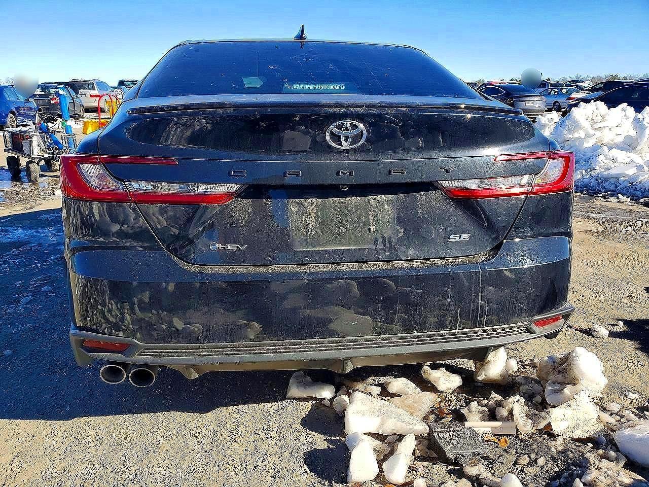 2025 Toyota Camry Se - Image 6