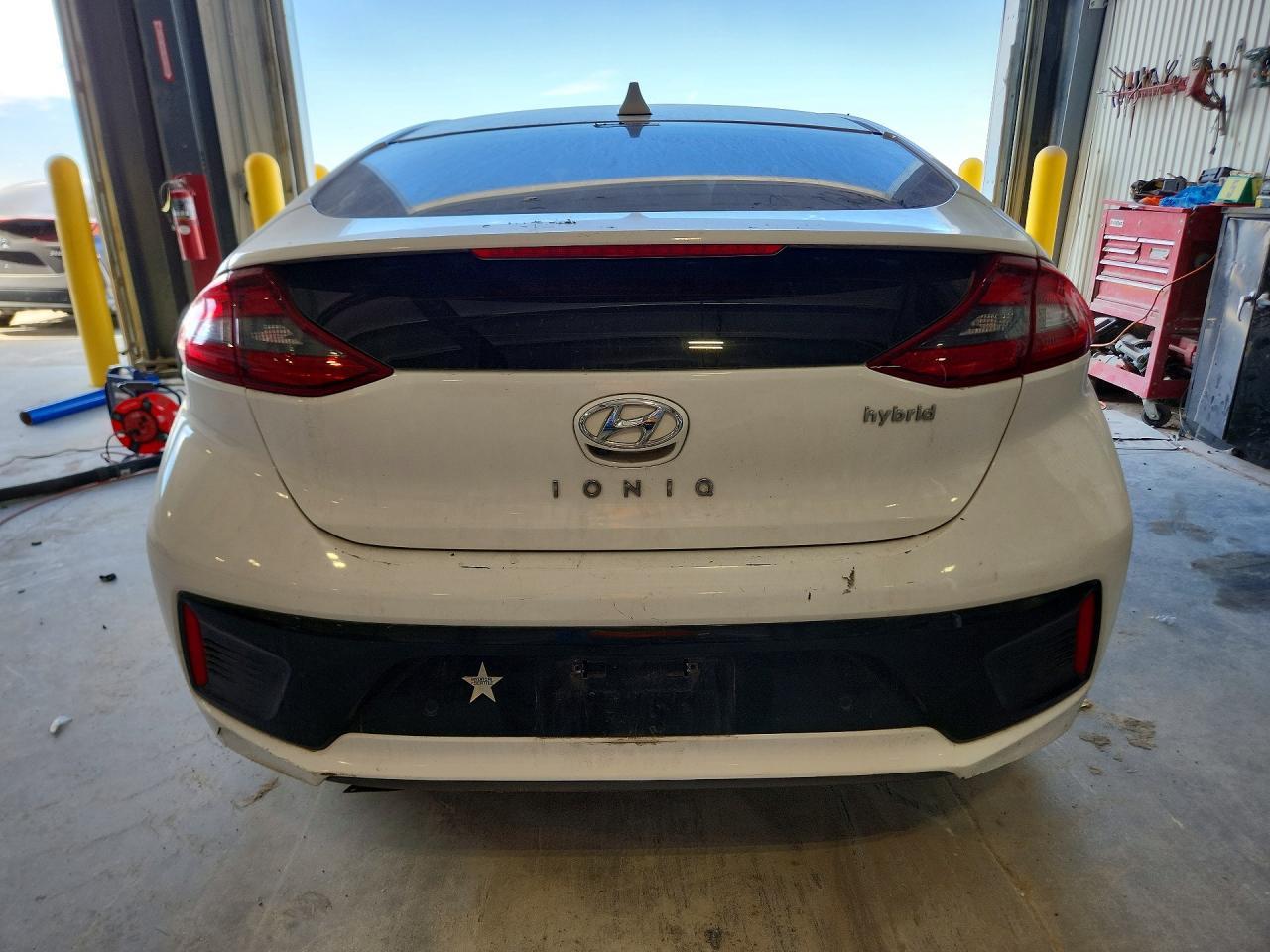2018 Hyundai Ioniq Limited - Фото 6