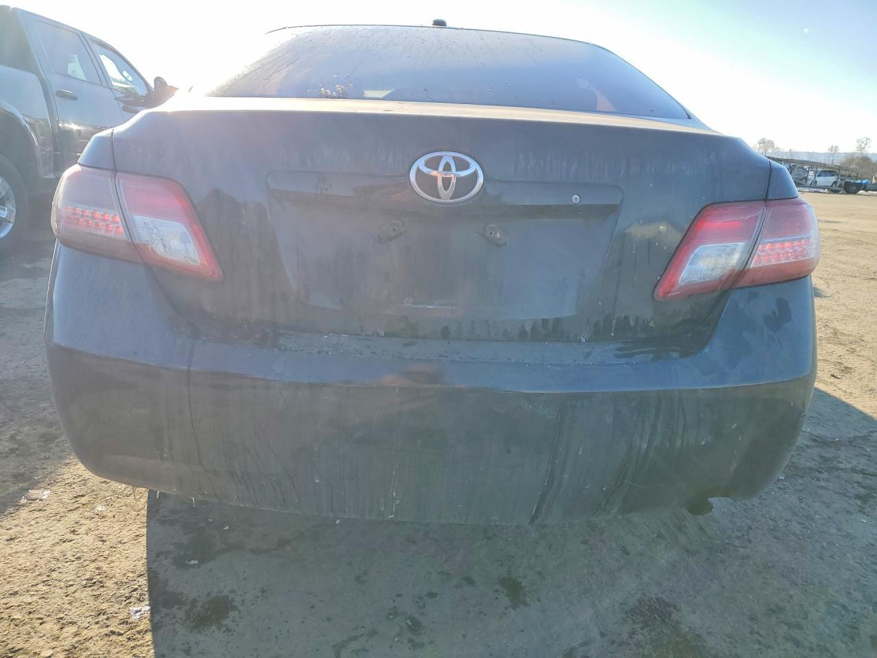 2011 Toyota Camry Base - Image 6