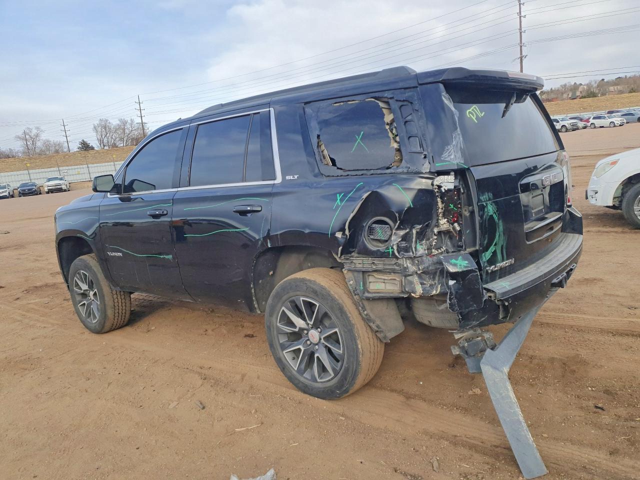2018 GMC Yukon Slt - Фото 2